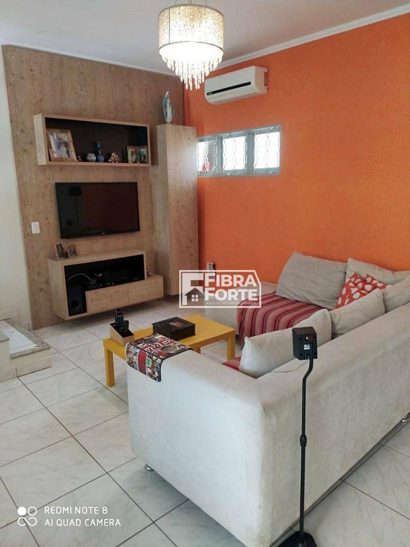 Casa à venda com 3 quartos, 119m² - Foto 4