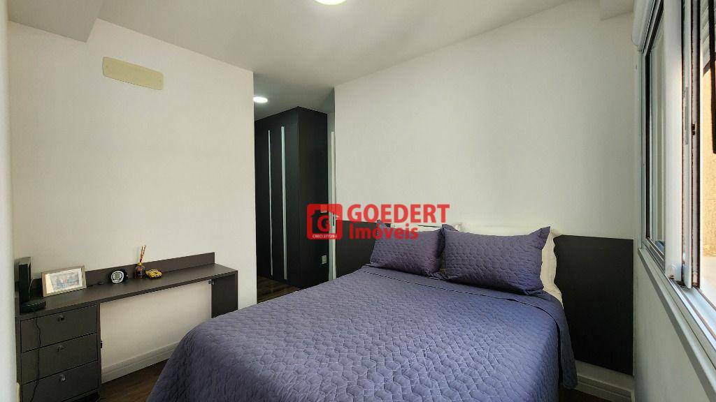 Apartamento à venda com 2 quartos, 68m² - Foto 17