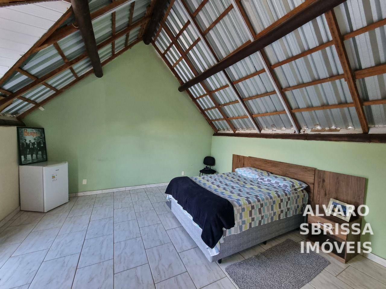 Chácara à venda com 2 quartos, 280m² - Foto 18