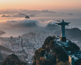 Imagem com vista de aérea da cidade de Rio de Janeiro